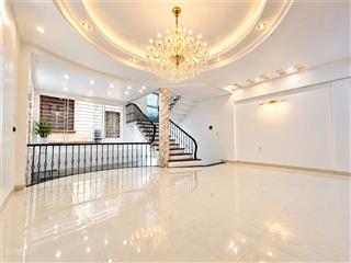 Ô tô vào nhà  mặt tiền 6m rộng đẹp  khu vip cầu giấy  buôn bán kinh doanh đỉnh  full tiện ích