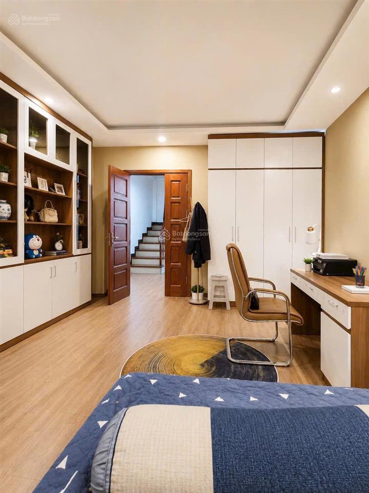 Nhà đẹp giá tốt  cần tiền chủ thiện chí bán nhanh  trung tâm cầu giấy  gần phố kinh doanh 
