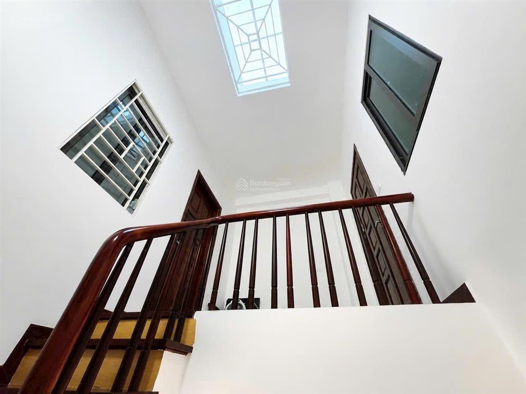 Nhà đẹp giá tốt  cần tiền chủ thiện chí bán nhanh  trung tâm cầu giấy  gần phố kinh doanh 