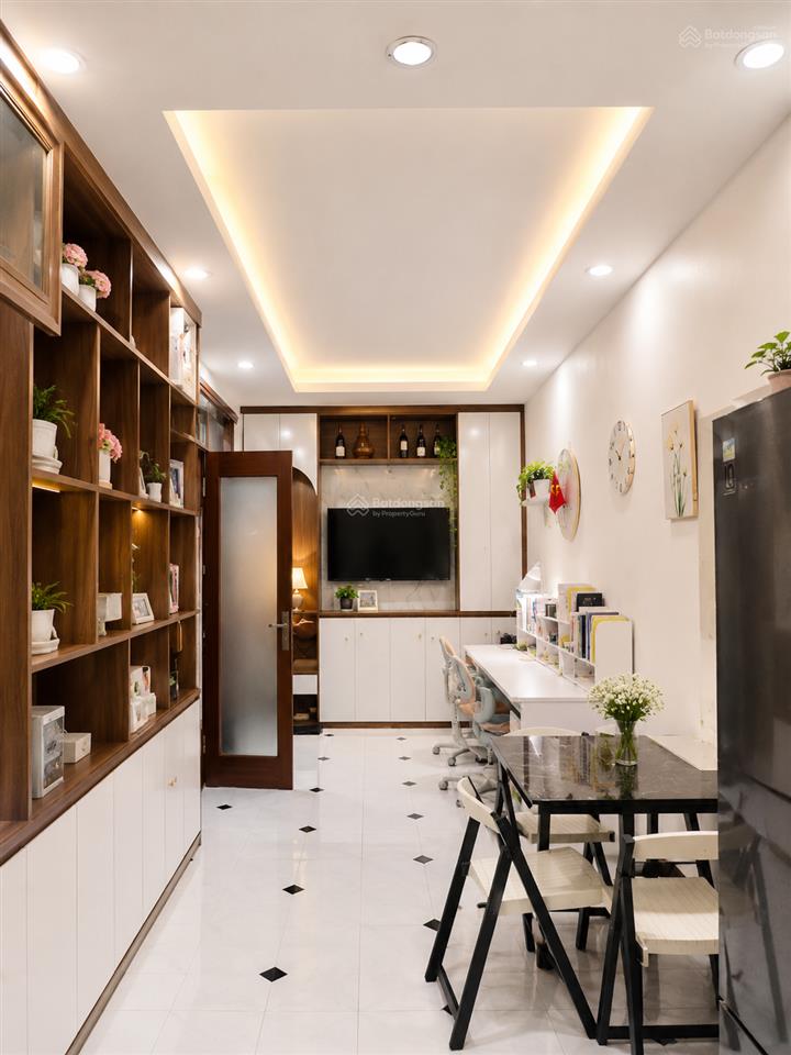 Siêu phẩm nhà đẹp mặt tiền 10m trung tâm mỹ đình chỉ 9.x tỷđường thông các ngả 3 bước ra ô