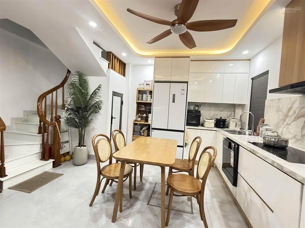 Cực sốc  cầu giấy chỉ 9.7 tỷ sở hữu ngay nhà đẹp 48m  4 tầng  mặt tiền 4.5m