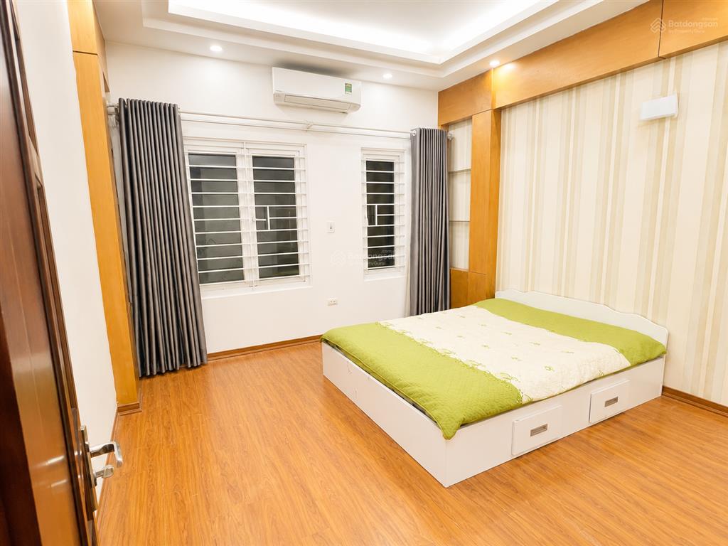 Nhà đẹp cầu giấy  45m2  5 tầng  6 phòng ngủ  30m ra phố ô tô tránh  ngõ to đường rộng thông