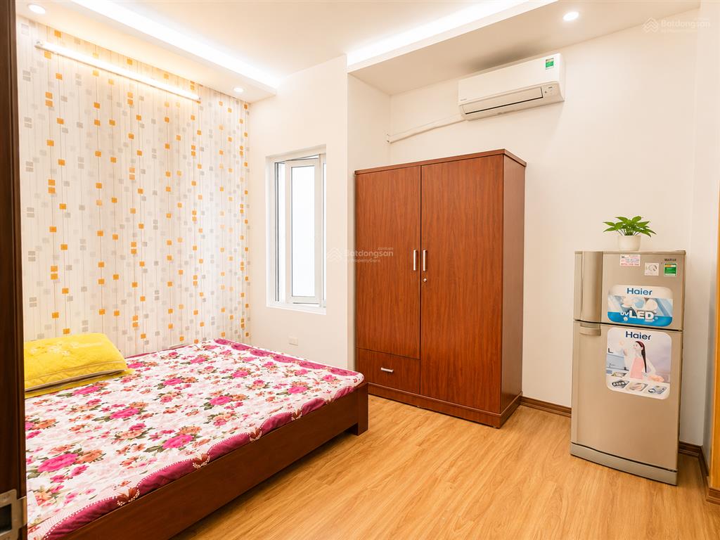 Nhà đẹp cầu giấy  45m2  5 tầng  6 phòng ngủ  30m ra phố ô tô tránh  ngõ to đường rộng thông