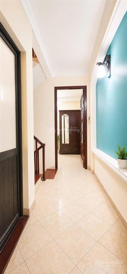 Lô góc 2 thoáng  gần chợ gần phố  giao thông thuận tiện  nhà đẹp ở luôn