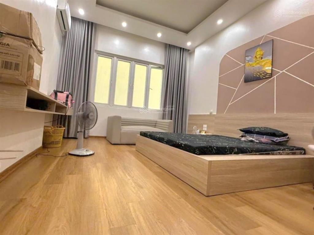 Mỹ đình  11.9 tỷcách 1 nhà ra mặt ngõ kinh doang buôn bán sầm uất ngày đêm