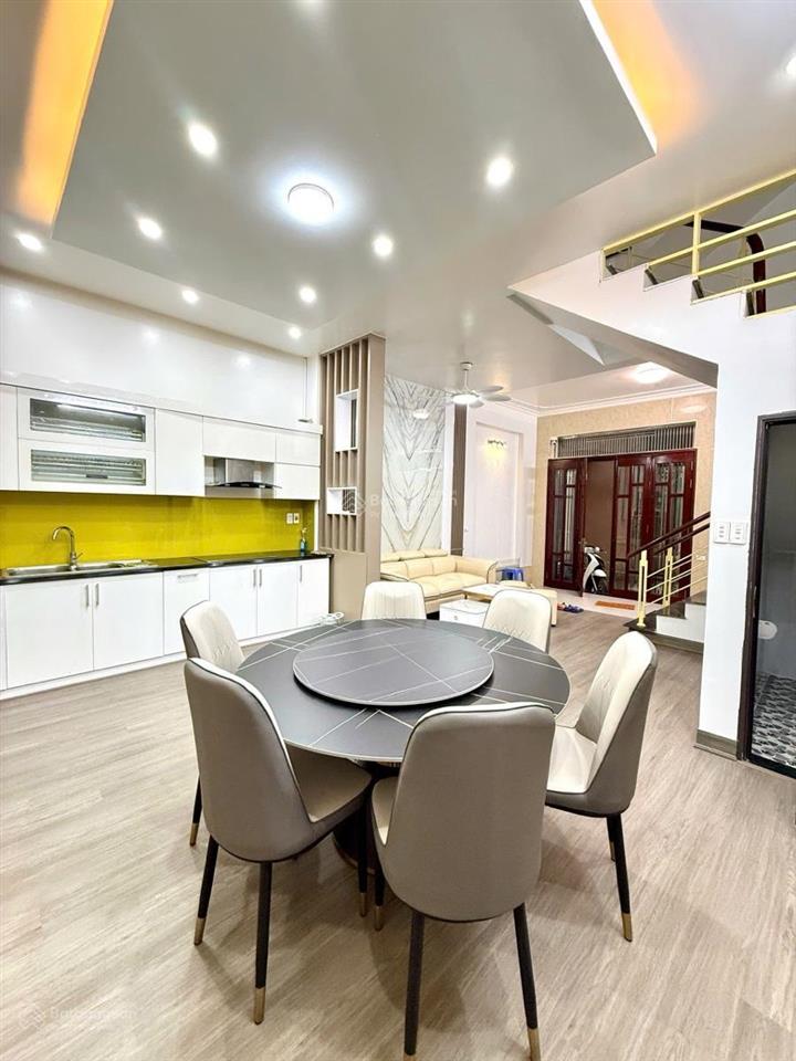 Cạnh bến xe mỹ đình mặt tiền 5.5m bề thế cực gần ô tôgần trường học cấp 3giao thông thuận lợi
