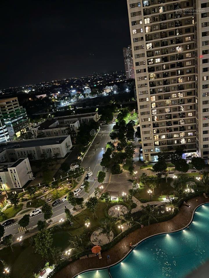 Bán căn 3n 76m view bể bơi siêu đẹp  phân khu imperia  full nội thất xách vali vào ở