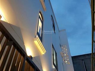 Nhà 4 tầng mặt tiền hẻm 5 m, ngay khu ăn uống vạn kiếp , chỉ 9,5 tỷ