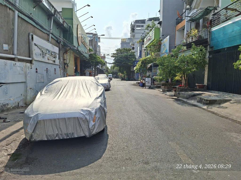 Nhà mặt tiền đường 51  quận 7  chỉ hơn 9 tỷ