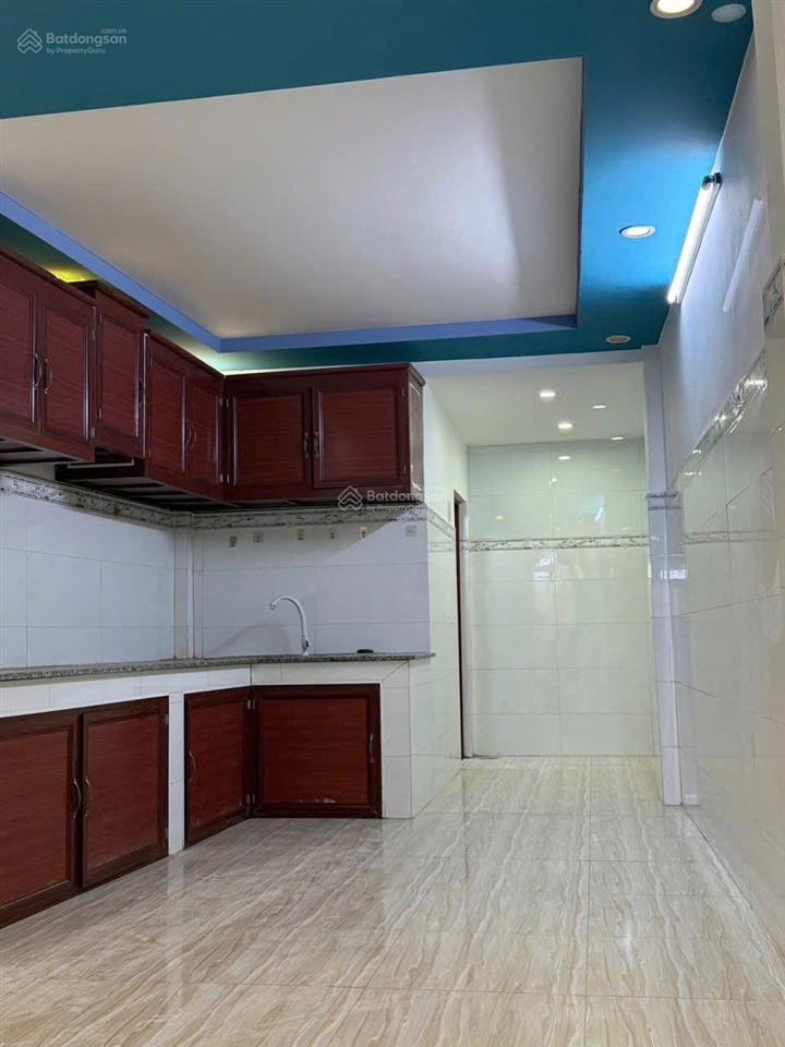 Nhà 1 trệt 1 lầu nguyễn văn cừ