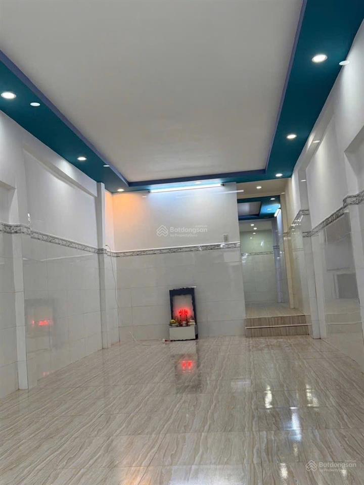 Nhà 1 trệt 1 lầu nguyễn văn cừ