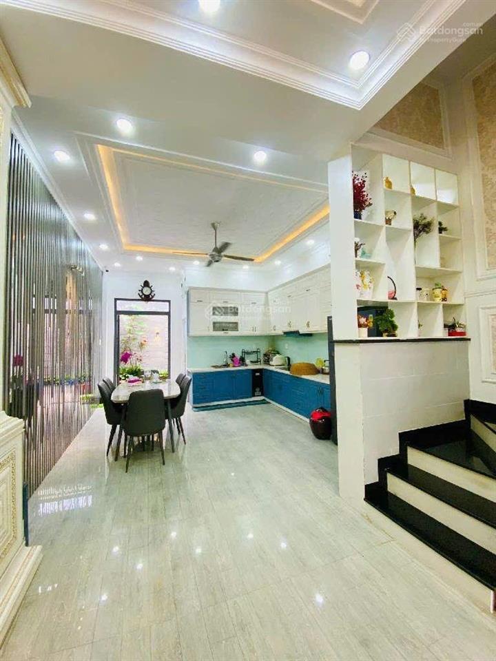 Siêu hiếm biệt thự đào tông nguyên, nhà bè chỉ 68tr/m2, hẻm xe hơi tránh thông