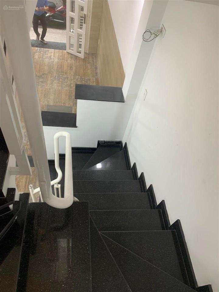 Siêu phẩm  nhà 3 tầng lê văn lương đẹp mới chỉ xách vali vào ở ngay chỉ 3 tỷ