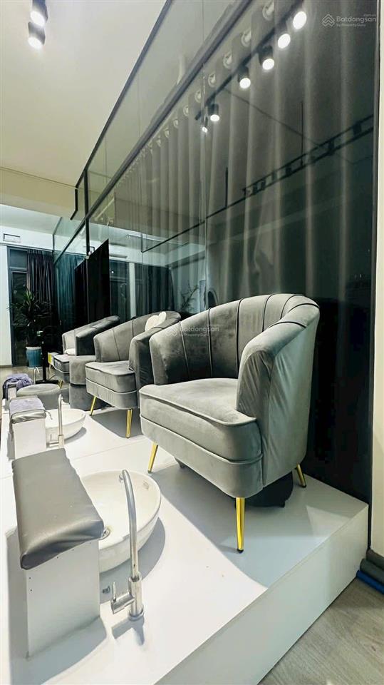 Hh 150tr thân gửi ace hiện đang có dòng tiền thuê ổn định 28tr/tháng