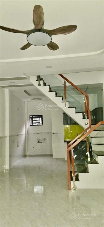 Nhà thạnh lộc 18 q12  4x8.5m  cách mặt tiền 20m  sổ vuông đẹp