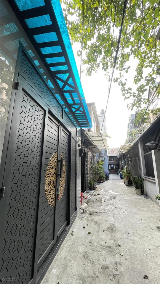 Nhà thạnh lộc 18 q12  4x8.5m  cách mặt tiền 20m  sổ vuông đẹp
