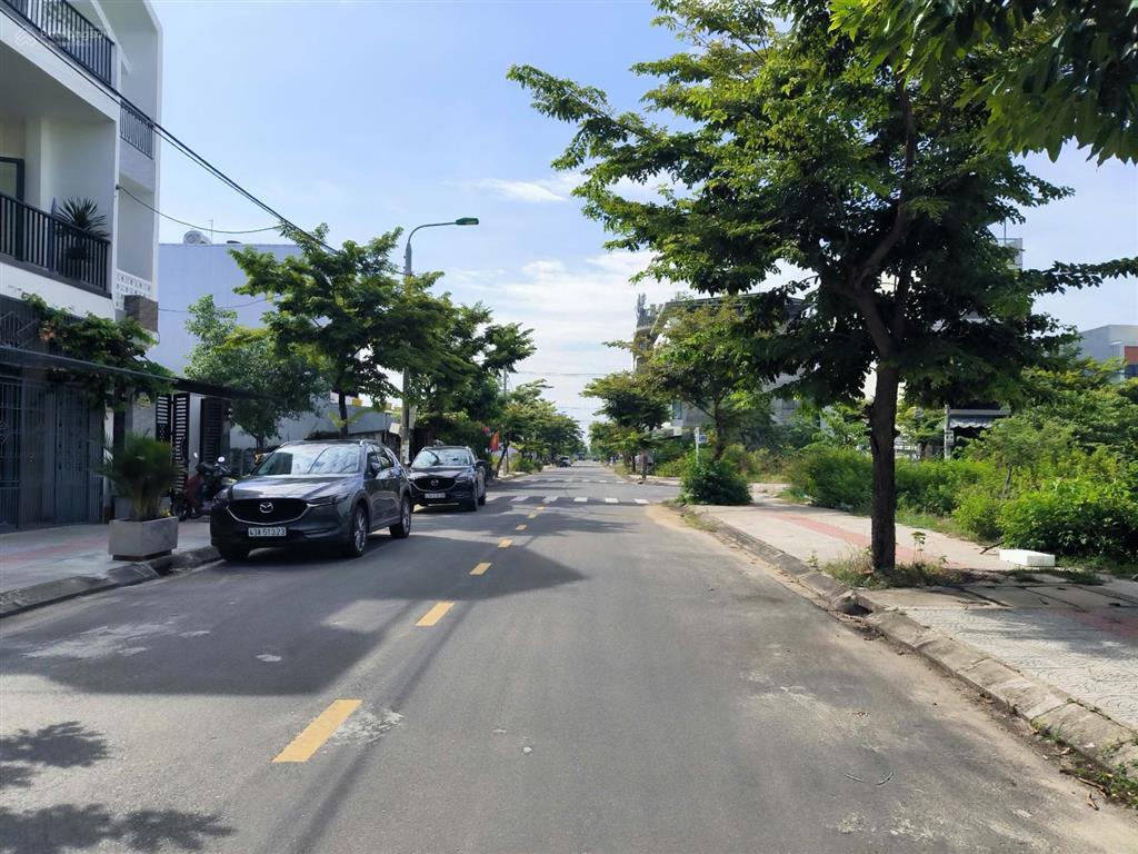 Chính chủ cần tiền bán lỗ gấp lô đất đường phan hoan kđt nam hòa xuân, 110m², giá 4,1 tỷ