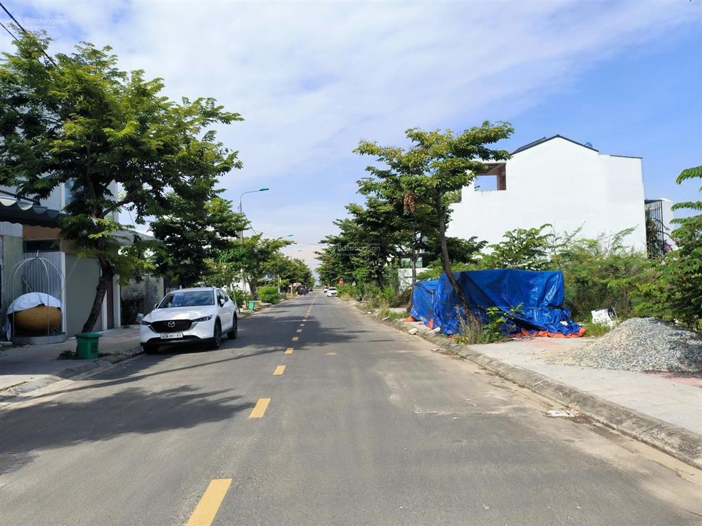 Chính chủ cần tiền bán lỗ gấp lô đất đường phan hoan kđt nam hòa xuân, 110m², giá 4,1 tỷ