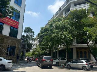 Bán nhà ngõ trần thái tông 39m x 6 tầng nhỉnh 16 tỷ ngõ đẹp gần phố
