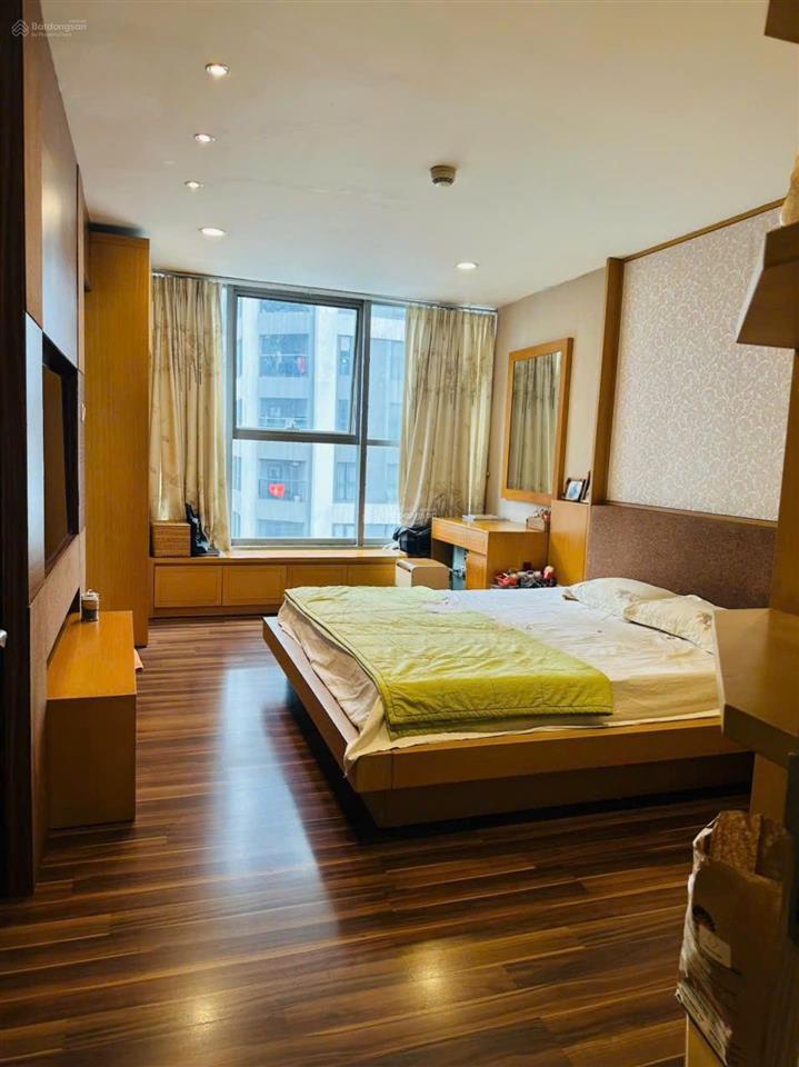 Bán gấp căn hộ 4 ngủ 160m tại viglacera thăng long n01 khuất duy tiến tặng nội thất cao cấp