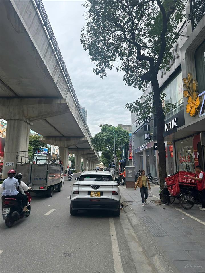 Bán nhà phố cầu giấy 105m mặt tiền 8m giá nhỉnh 24 tỷ
