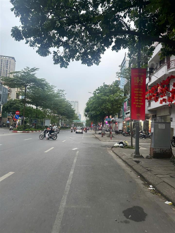 Tôi chính chủ cần bán nhà mặt phố trung kính  48m  6 tầng  giá 24 tỷ