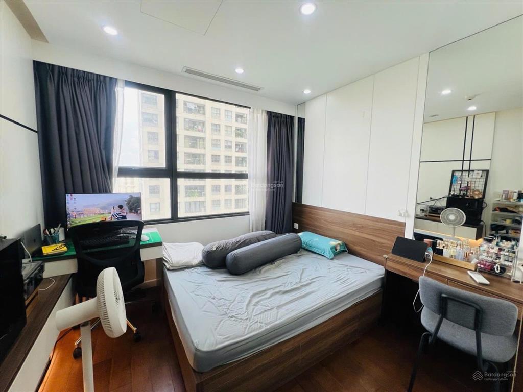 Bán gấp căn hộ c2 d'capitale tân hoàng minh trần duy hưng 2 ngủ 45m 5.85 tỷ