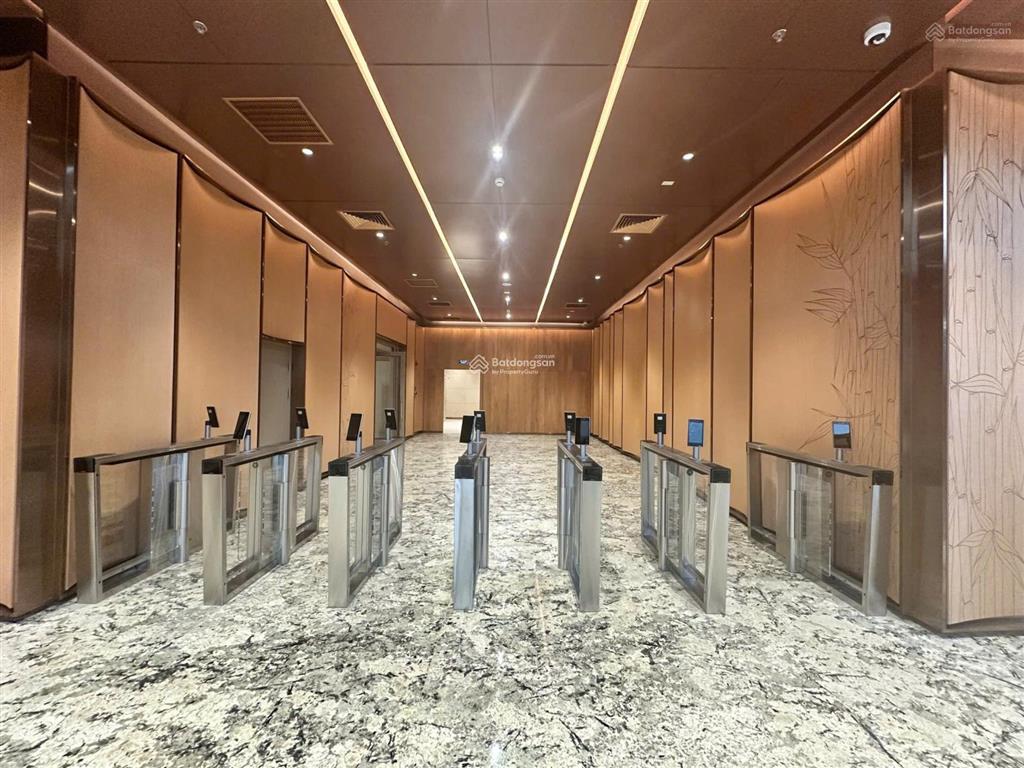 Cho thuê văn phòng hạng a tại the marc 88 88 trần thái tông 500m2 cắt từ 70m2