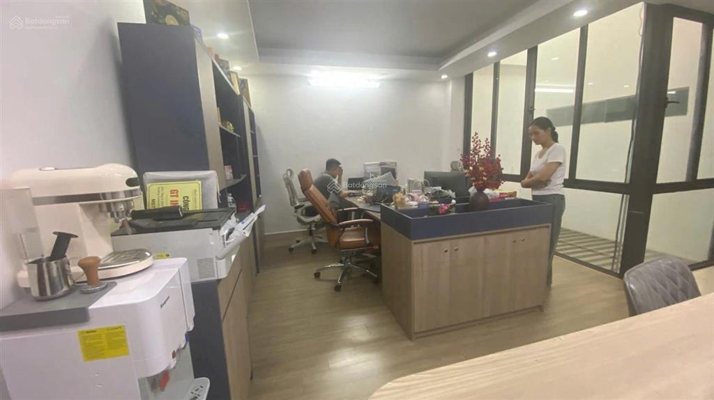 Cho thuê văn phòng nam trung yên 90m2, 18 triệu/tháng
