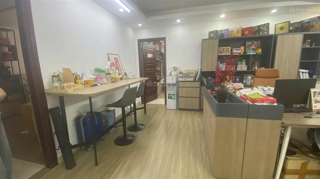 Cho thuê văn phòng nam trung yên 90m2, 18 triệu/tháng