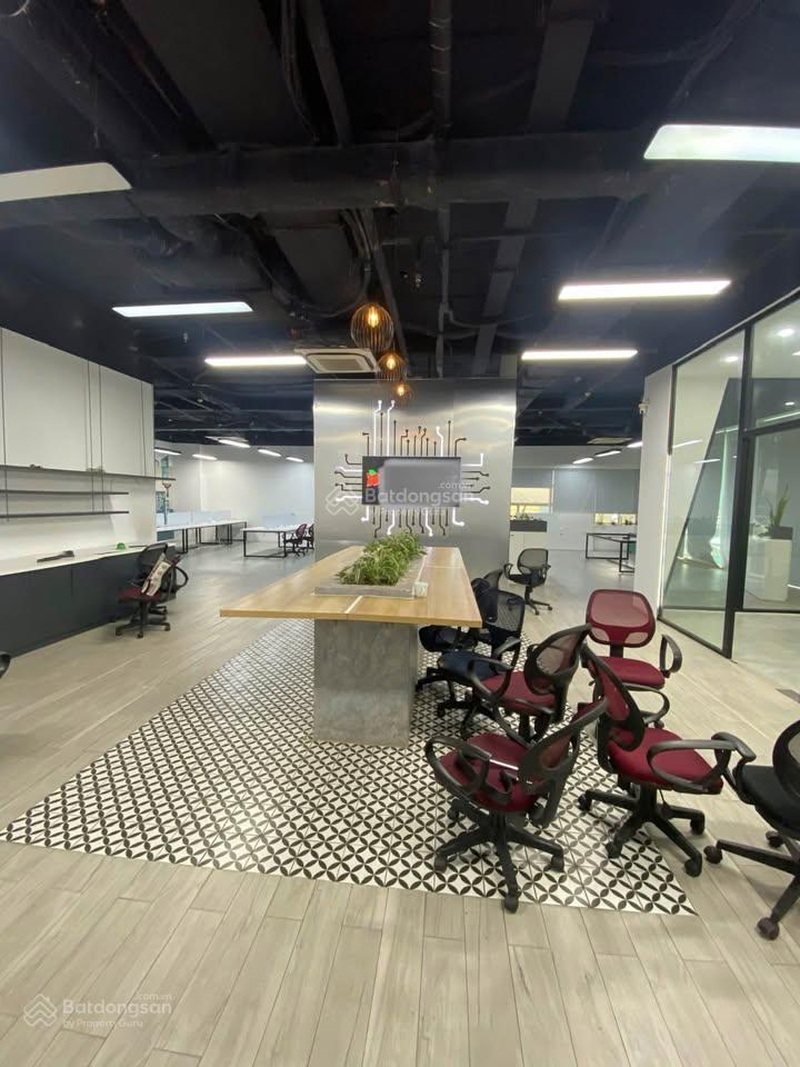 Cho thuê văn phòng ceo tower phạm hùng diện tích trống 500m², có thể chia nhỏ từ 90m²