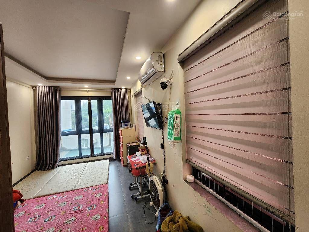 Nhà lô góc bay nhanh 5/27 hoàng văn thái kinh doanh nhỏ được