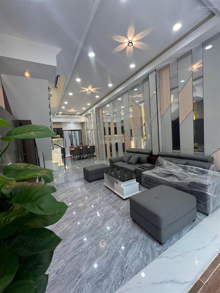 Bán nhà 4 tầng mới 100% hẻm xe hơi 4pn, 5wc 4x13.1m giá 7.65 tỷ