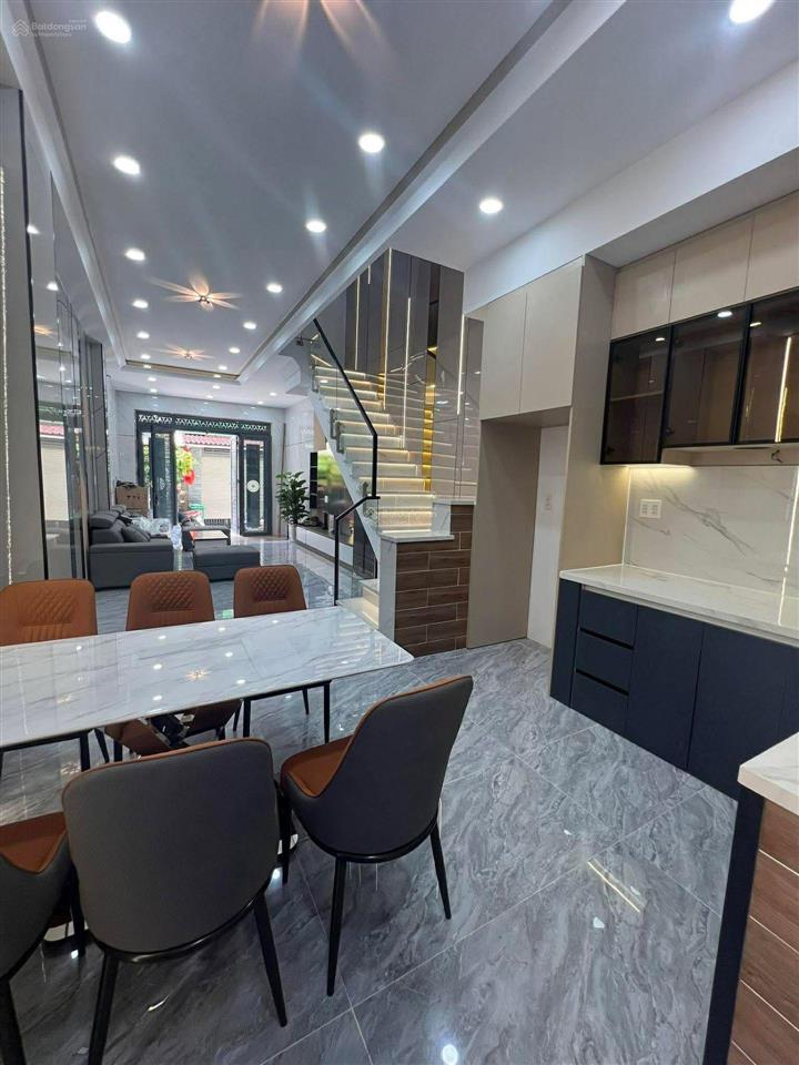 Bán nhà 4 tầng mới 100% hẻm xe hơi 4pn, 5wc 4x13.1m giá 7.65 tỷ