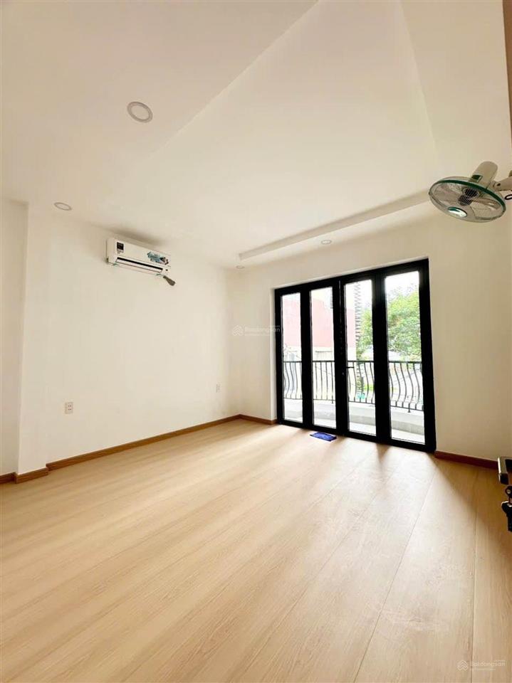 Bán nhà mặt phố 119 tân hương tower, 5,4 tỷ, 50m2, 12m mặt tiền, pháp lý đầy đủ