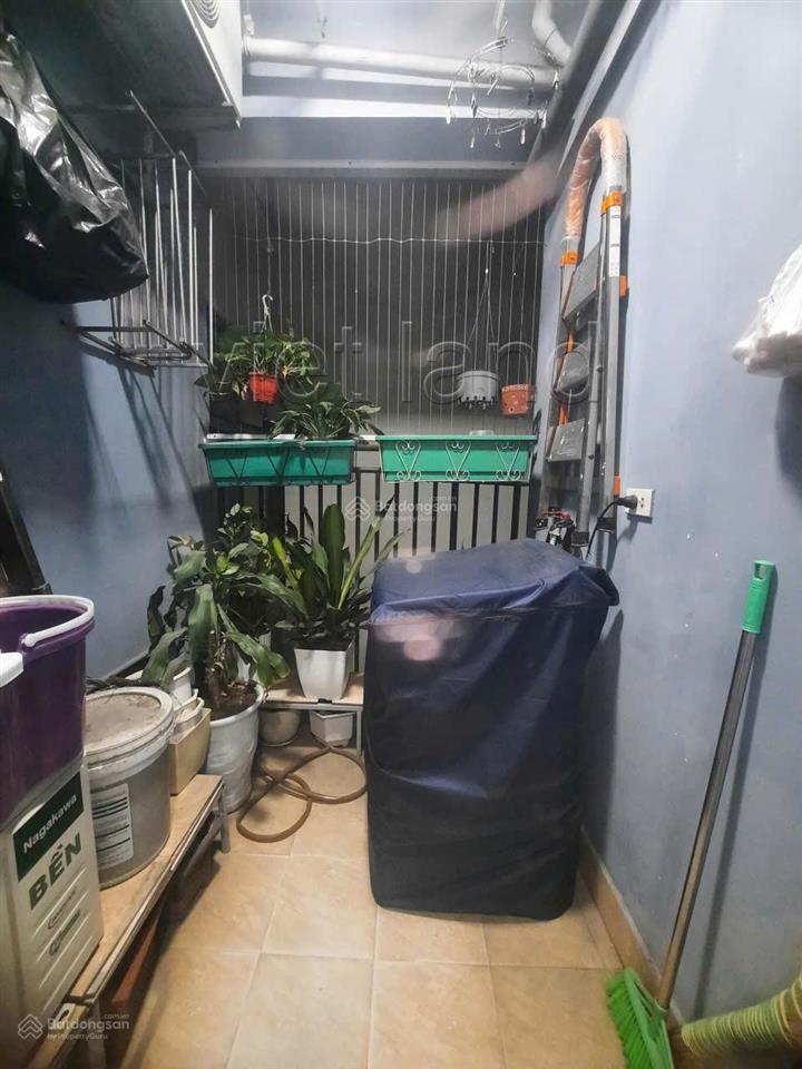 Bán căn hộ 63m, 2pn, 2vs full đồ giá 4,x tỷ chung cư flc star tower 418 quang trung, hà đông. sổ đỏ