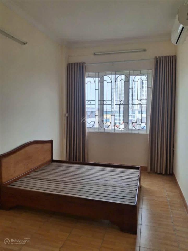 Cho thuê chung cư trương định, 120m2, 4 phòng ngủ to rộng, ban công thoáng. giá 11 triệu/tháng