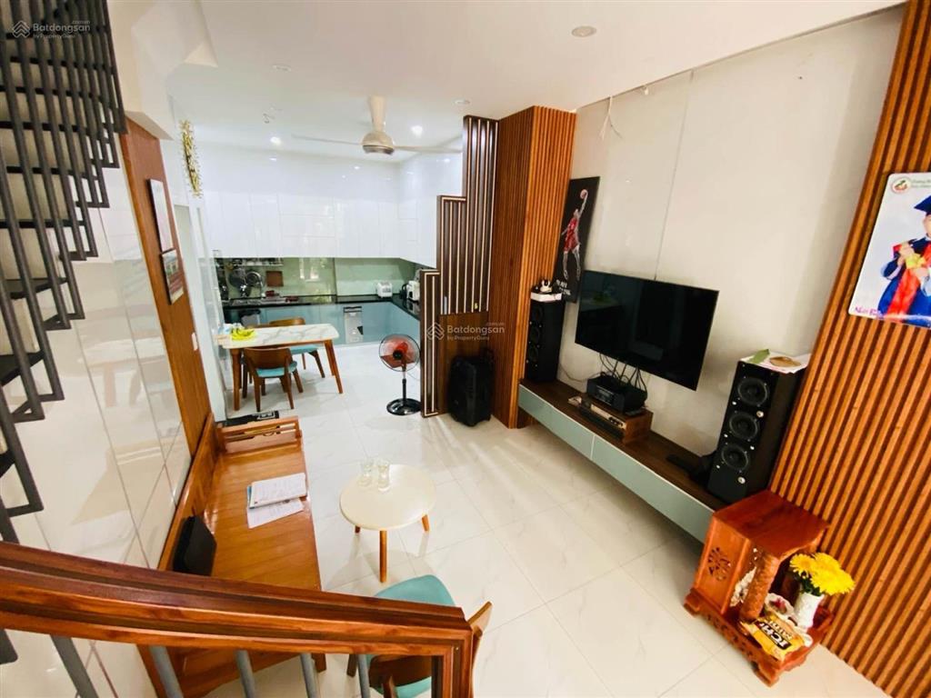 Chỉ 4.65 tỷ | nhà đẹp 2 tầng 54m2  full nội thất gần chợ long trường
