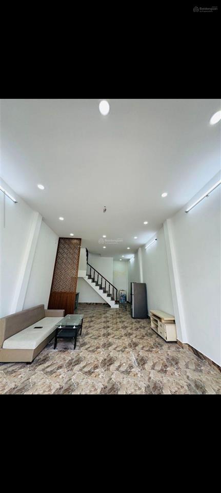 Chưa tới 4 tỷ có ngay nhà 2 tầng gần vinhomes grand park  đường 9m có vỉa hè