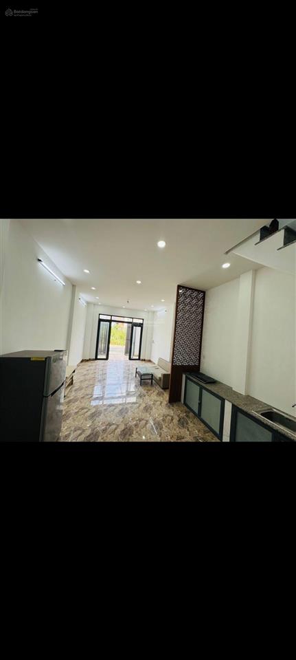 Chưa tới 4 tỷ có ngay nhà 2 tầng gần vinhomes grand park  đường 9m có vỉa hè