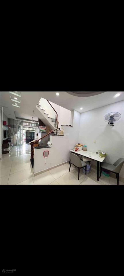Chỉ 4.7 tỷ | nhà đẹp 2 tầng | hẻm xe hơi 6m | gần khu công nghệ cao