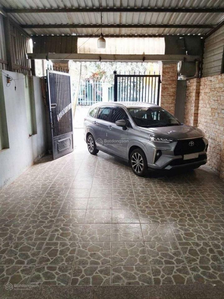 Giảm mạnh 1 tỷ trong 7 ngày nhà đẹp 3 tầng kiên cố 179m2, 5pn sát phú hữu