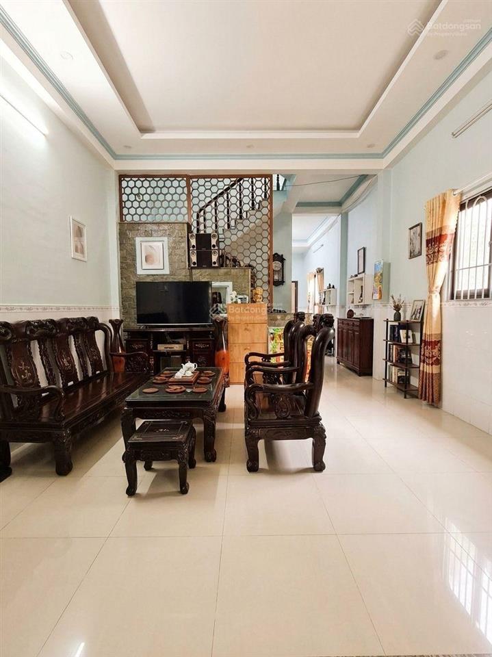 Giảm mạnh 1 tỷ trong 7 ngày nhà đẹp 3 tầng kiên cố 179m2, 5pn sát phú hữu