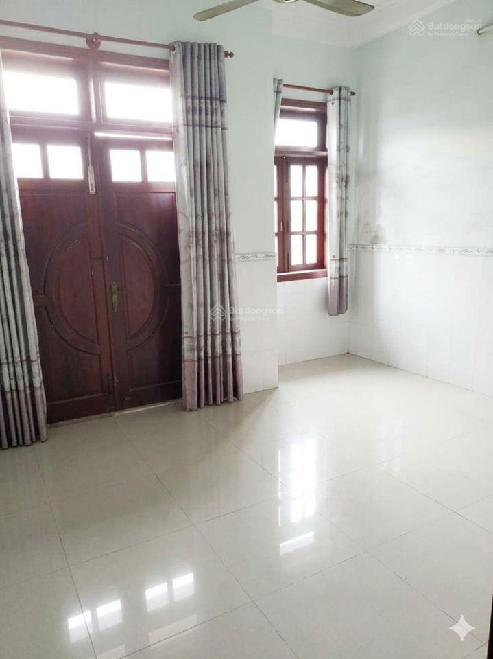 Giảm mạnh 1 tỷ trong 7 ngày nhà đẹp 3 tầng kiên cố 179m2, 5pn sát phú hữu