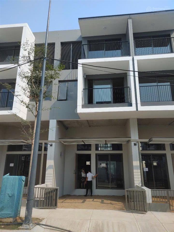 Bán nhà phố kdc standard tân uyên, bd giá chỉ 4.9 tỷ, rẻ nhất khu vực, đầu tư siêu lời
