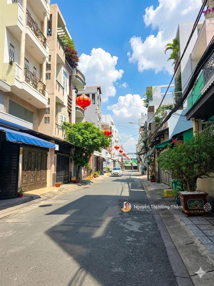 Bán nhà hẻm xe hơi tân hương tân phú, 60m (4x15), 5 tầng, gần chợ tân hương chỉ 8.65 tỷ.