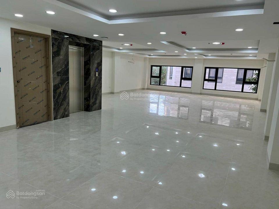 Tòa nhà mới xây 69 xuân thủy thảo điền quận 2  10x30m. hầm lửng 5 lầu thang máy, pccc đầy đủ.