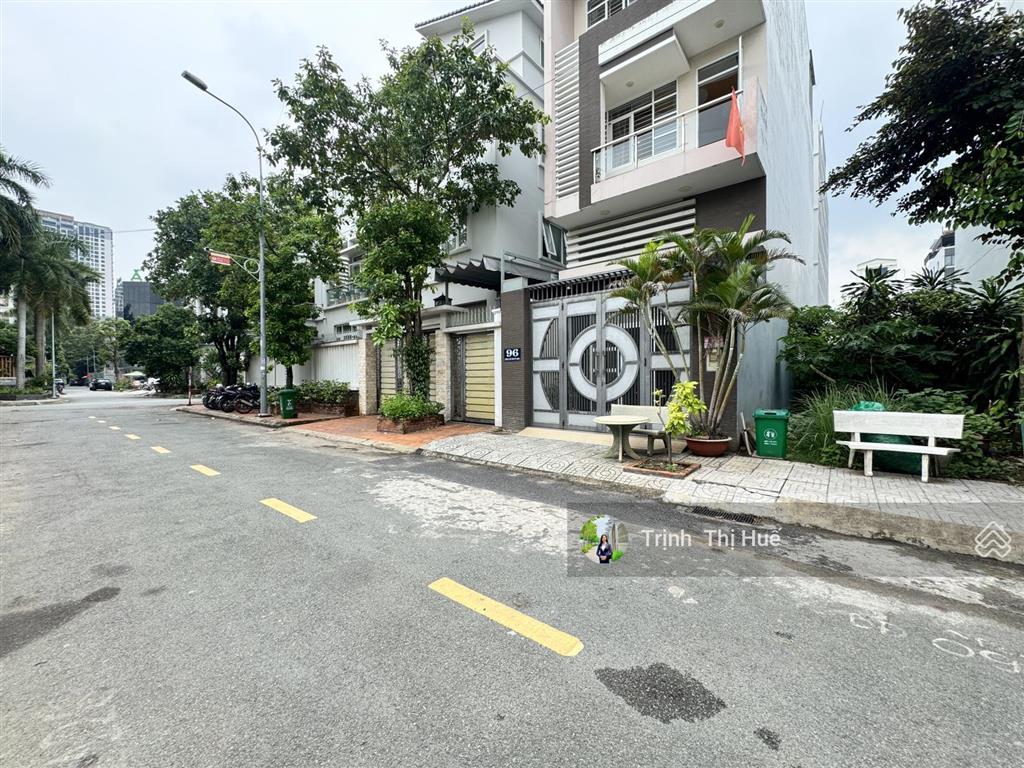 Chính chủ gửi bán đất ngay đảo kim cương! dt 5x20.5  102.5m2  p.bình trưng, q.2 giá chỉ 20.5 tỷ
