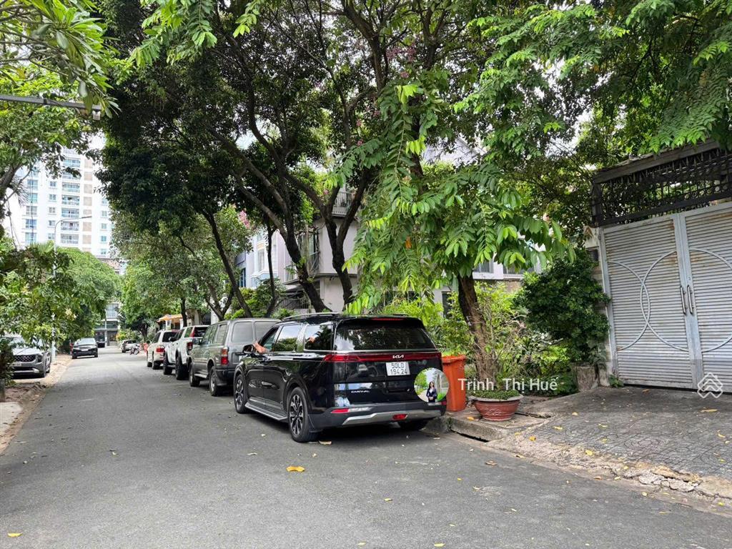 Bán gấp! 42 tỷ sở hữu ngay khuôn đất  7x20  140m2 tại compound mặt tiền đường thảo điền, quận 2