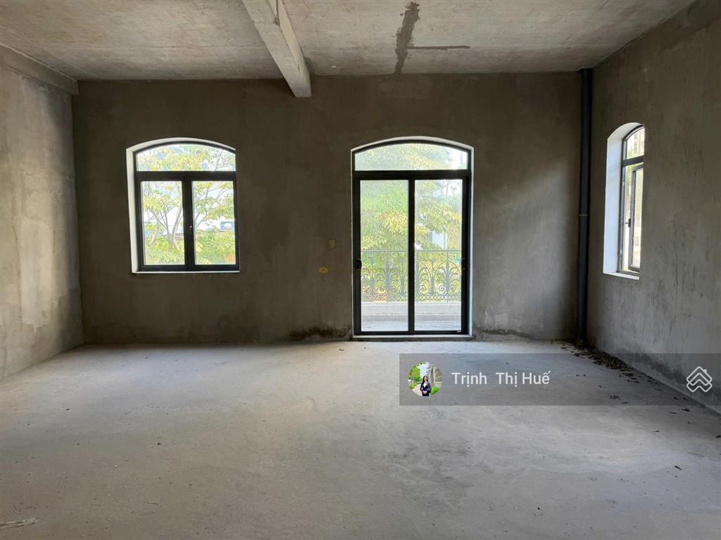 Bán biệt thự góc 3 tầng 2 mặt tiền đường nguyễn mộng tuân, p. thạnh mỹ lợi, q. 2  11x22  222.6m2
